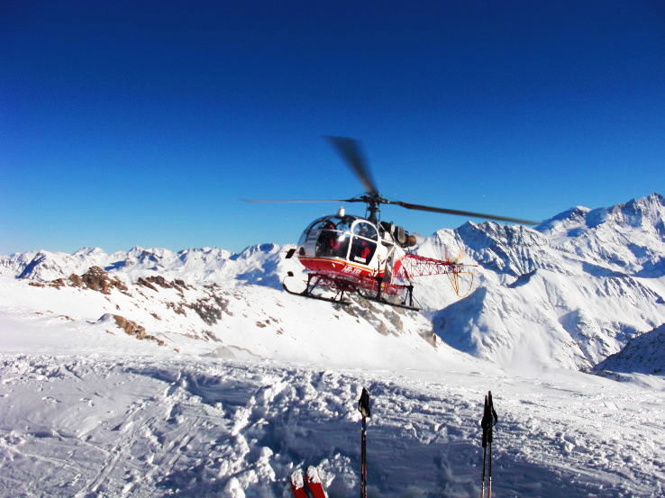 12. Hanuman Tibba, Himachal Pradesh - Heli skiing